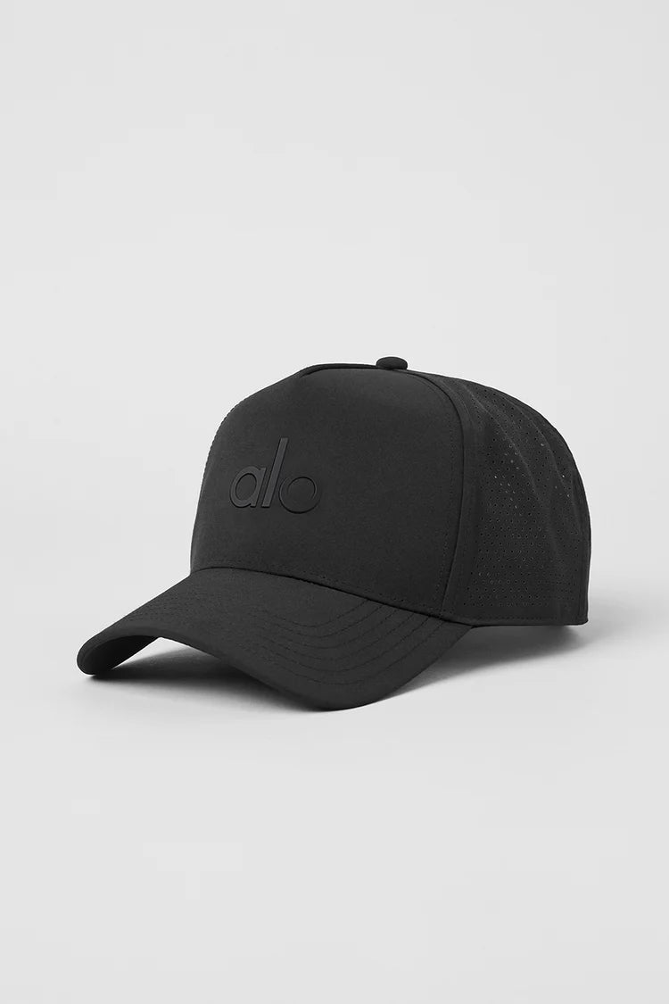 ALO YOGA - Casquette Technique District Trucker