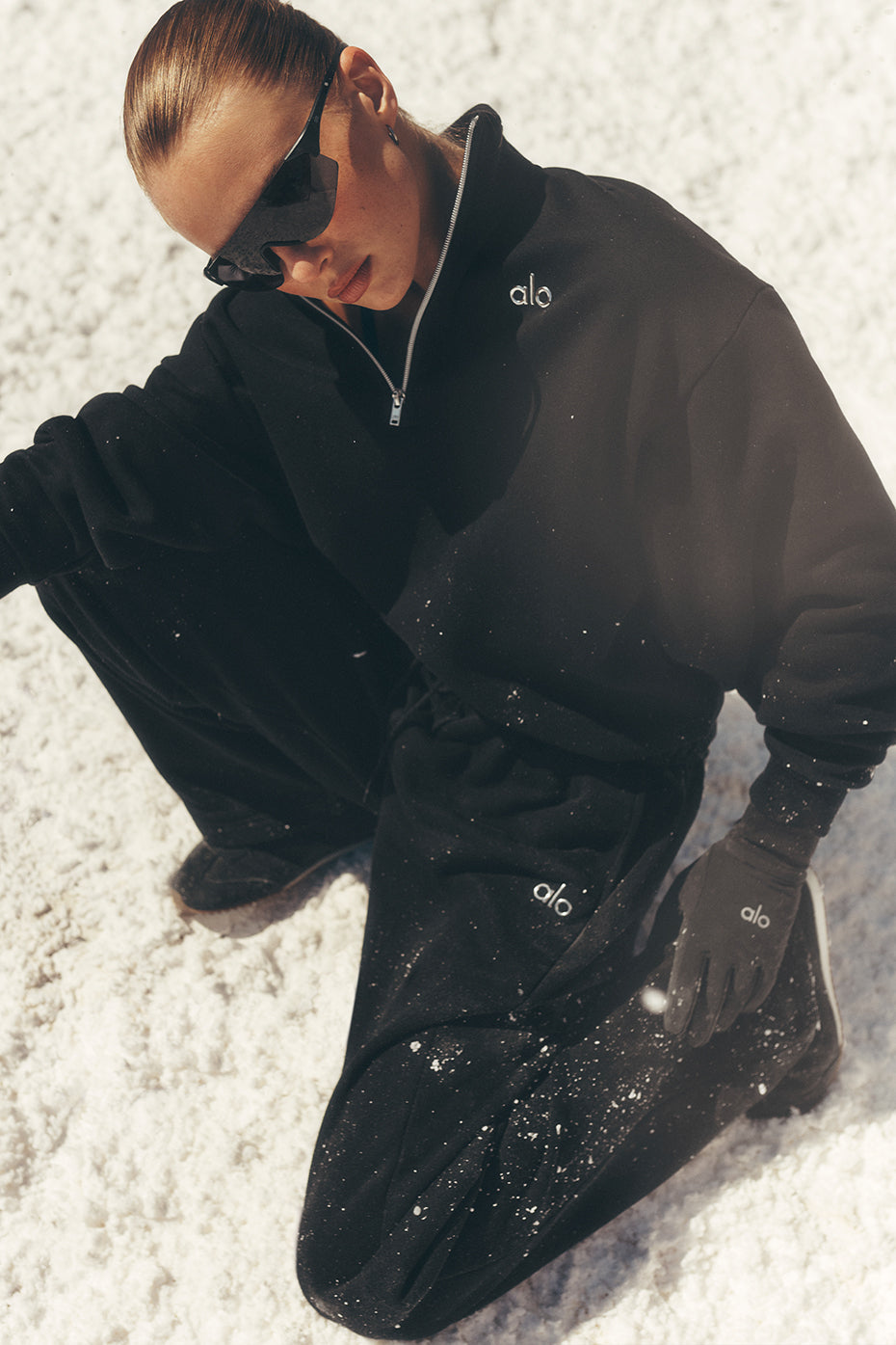 Accolade 1/4 Zip Pullover - Black